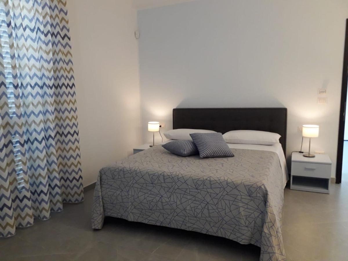 La Casa Di Francesca B&B Con Parcheggio Privato Porto Cesareo Luaran gambar