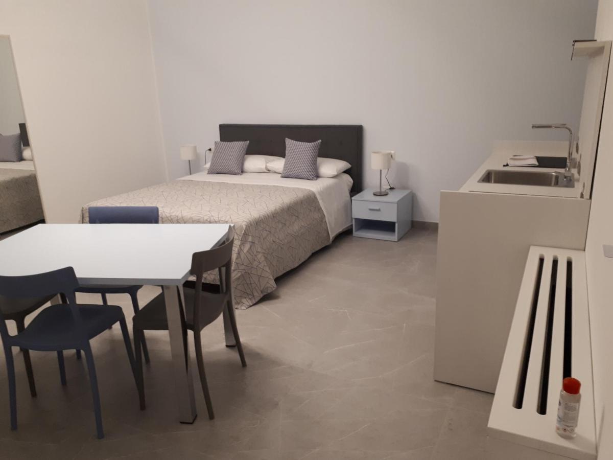 La Casa Di Francesca B&B Con Parcheggio Privato Porto Cesareo Luaran gambar