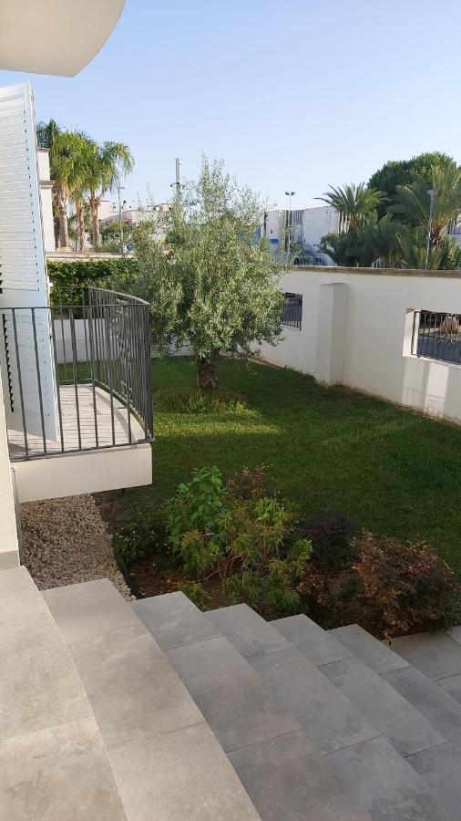 La Casa Di Francesca B&B Con Parcheggio Privato Porto Cesareo Luaran gambar